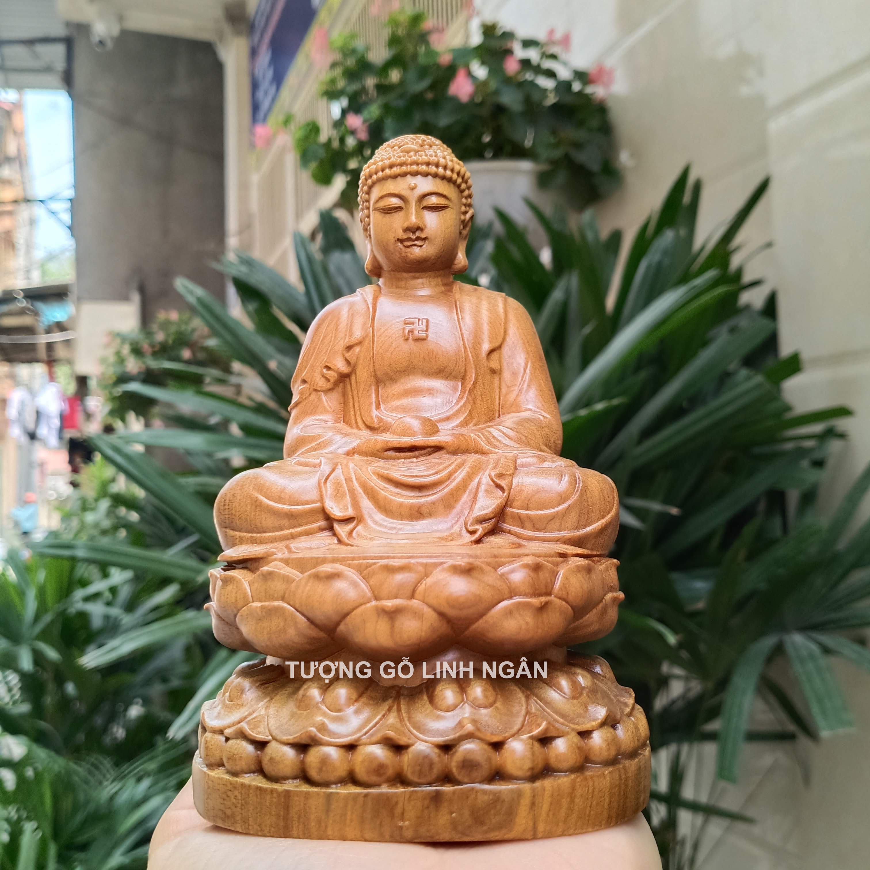 Tượng Phật A di đà (Cao 15, rộng 9, sâu 9 cm) gỗ bách xanh thơm