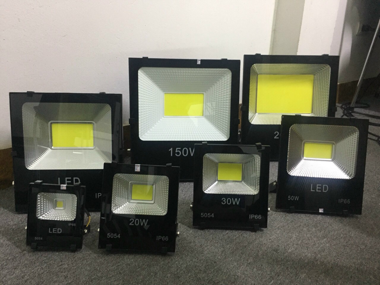 Đèn pha cob 100w cao cấp ngoài trời, ánh sáng trắng