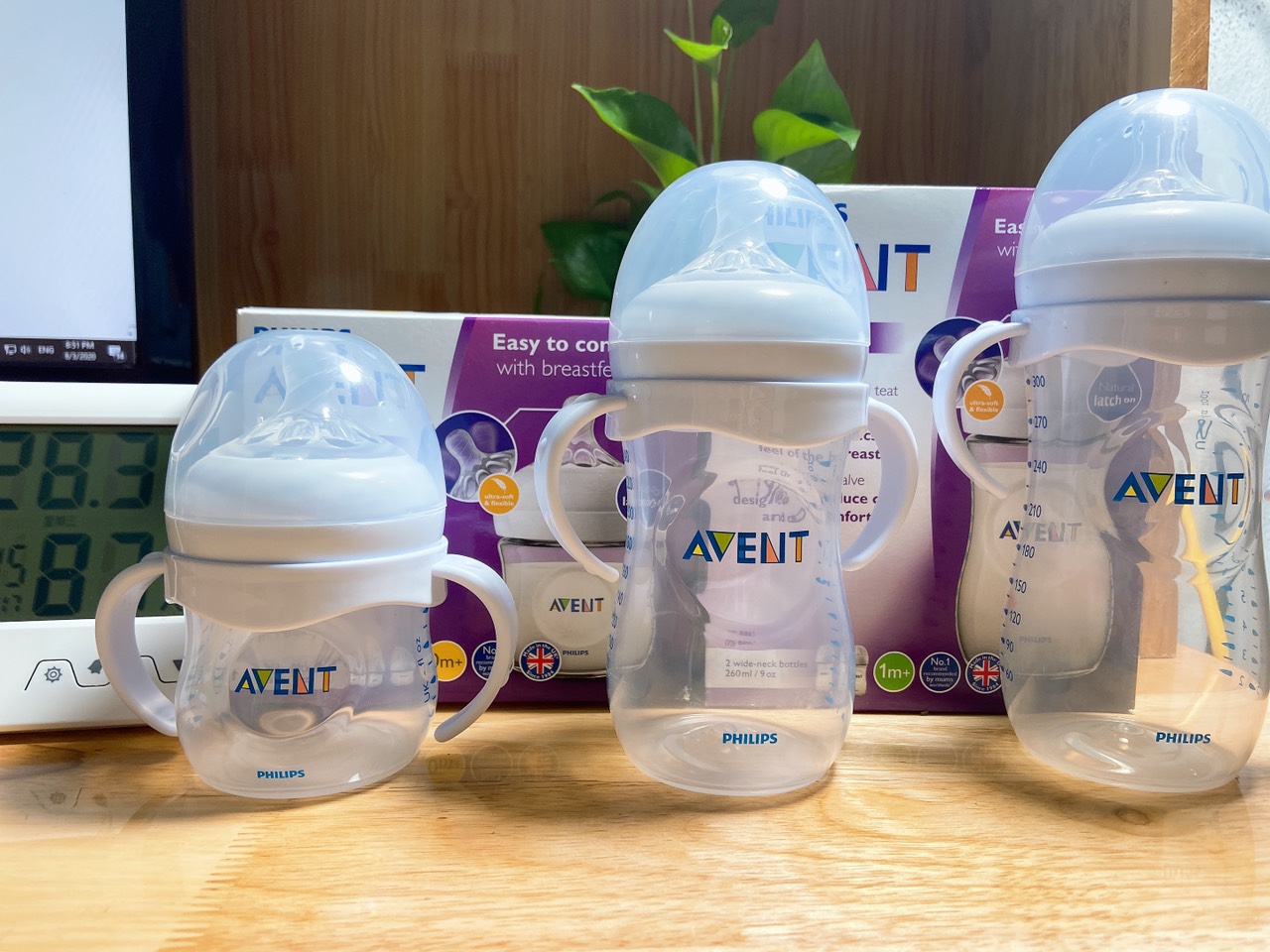 BÌNH SỮA PHILLIP AVENT Natural cổ rộng, có tích hợp chế độ thông khí chống đầy hơi cho trẻ sơ sinh, phù hợp bé bú mẹ và bú bình song song