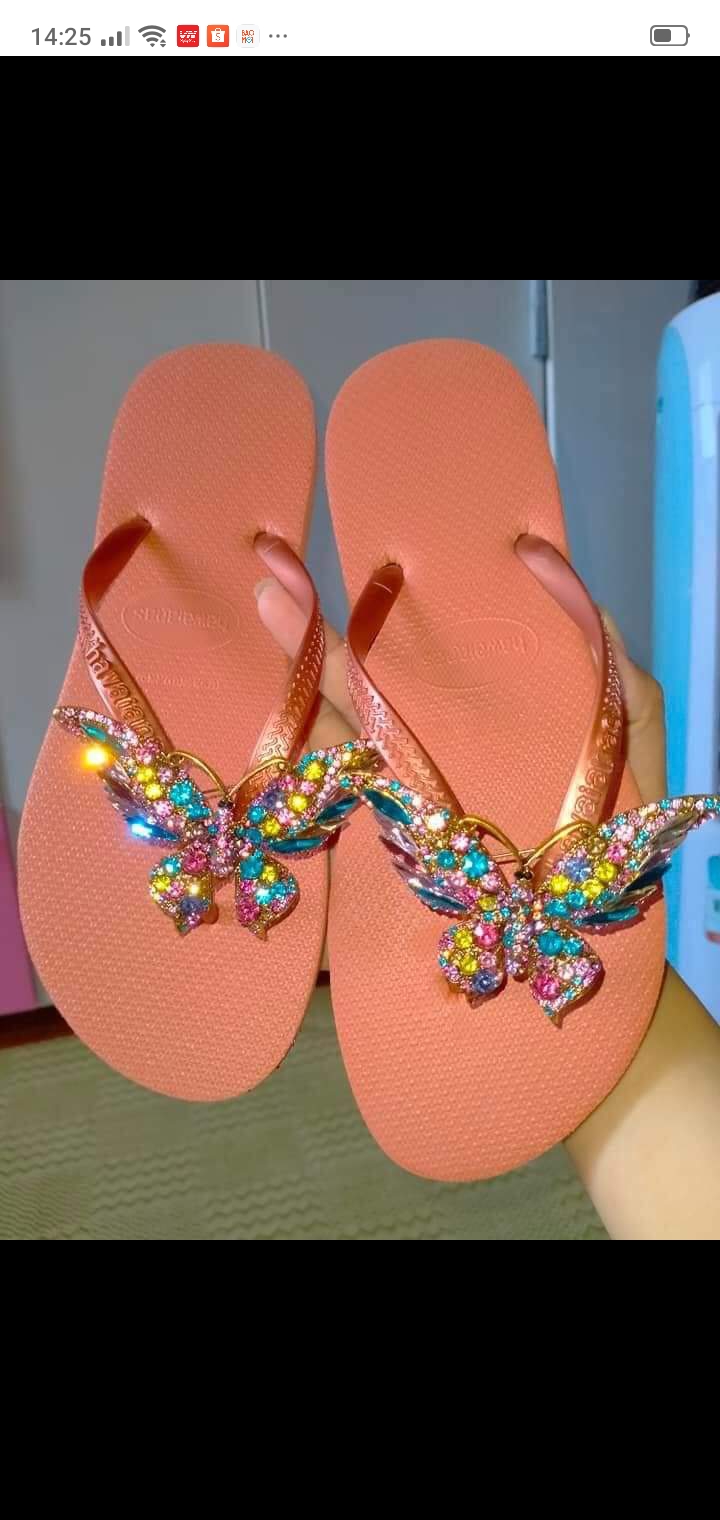 Dép lê nữ thời trang phối charm đá hình bướm siêu xinh sang chảnh