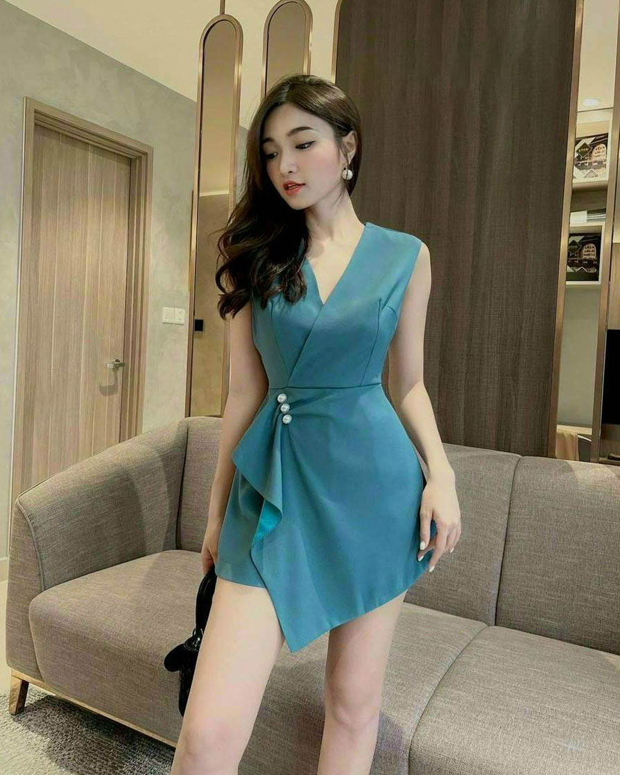 Jum Nữ đính cườm thiết kế dự tiệc cổ v sang trọng thích hợp đi tiệc