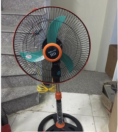 Quạt sử dụng bình ắc quy 12v điện cơ hd việt nam