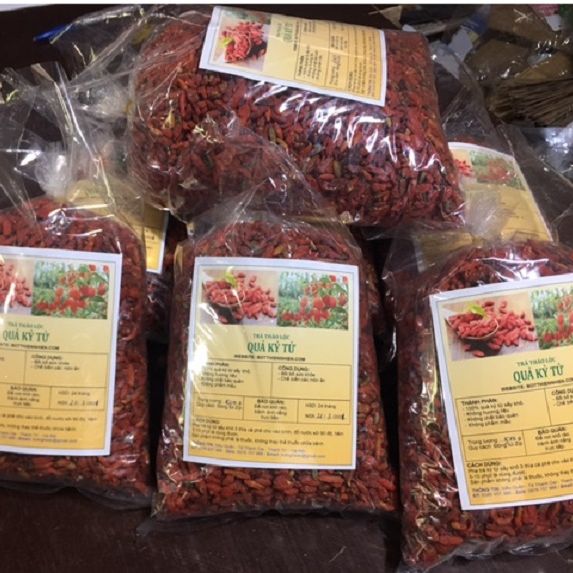 1kg quả kỷ tử sấy khô - có tặng quà