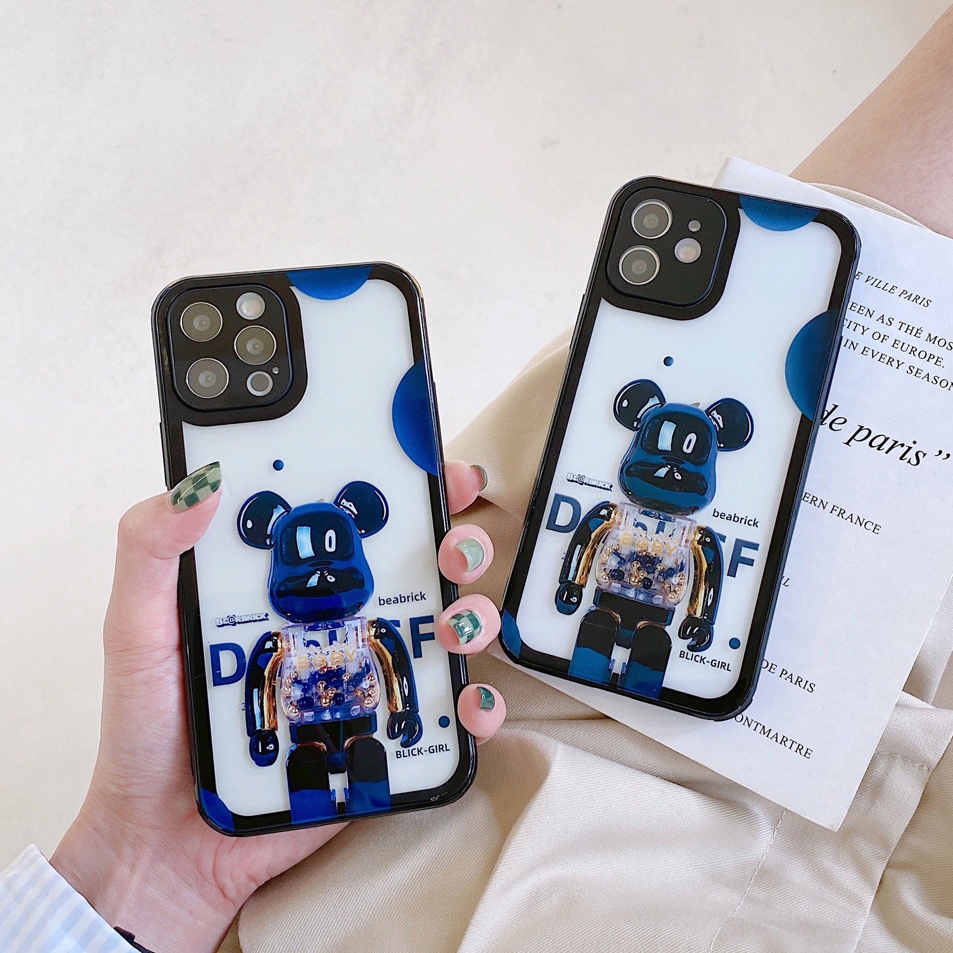 SIÊU PHẨM ỐP LƯNG  CƯỜNG LỰC MẶT KÍNH TRONG SUỐT IN HÌNH GẤU Kaws Cho Các Dòng Iphone X/Xs, Xsmax, 11/11 promax, 12/12 Promax