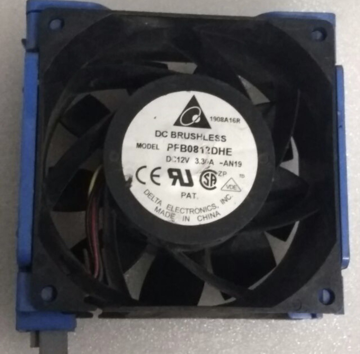 Quạt tản nhiệt DELTA 12V 3.30A 8cm