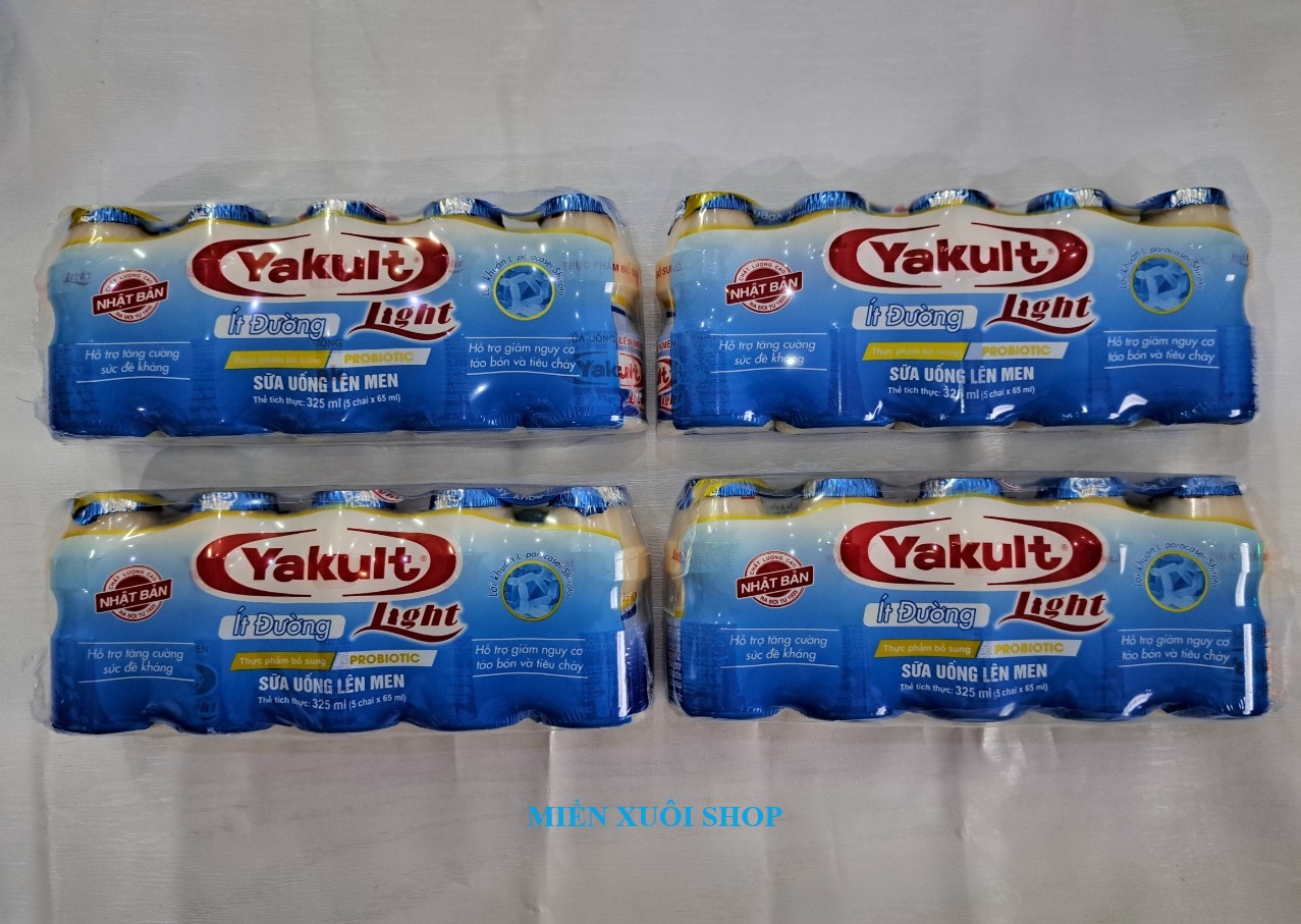 04 Lốc (20 chai) sữa chua uống lên men ít đường yakult light 65ml