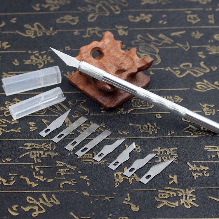 Bộ dao ghép chiết đa năng 10 món , giúp thao tác trên hoa lan dễ dàng và chính xác