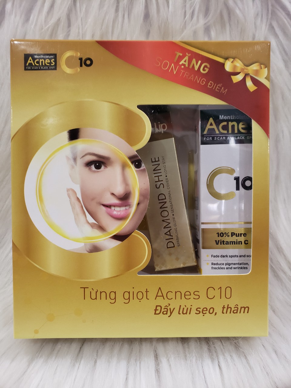 Dung dịch vitamin c dưỡng da acnes c10 15ml + tặng son trang điểm lip on lip silky matte 2.2g chính hãng