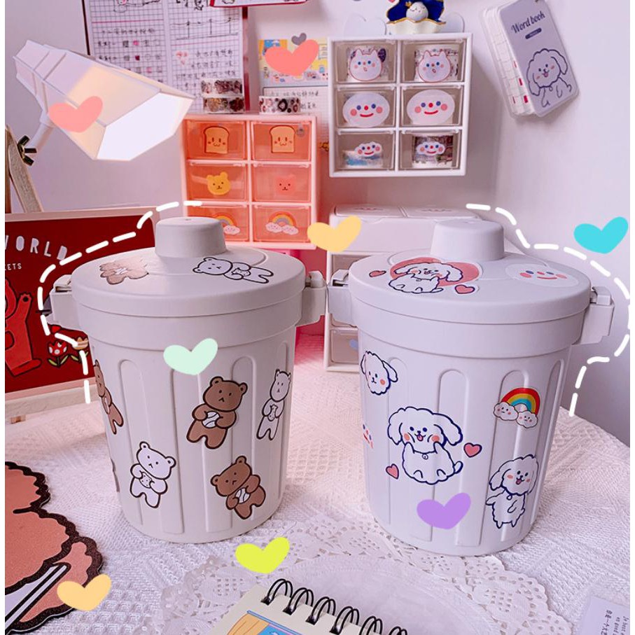 Thùng rác mini, hộp đựng nhỏ hình chiếc xô để bàn học bàn làm việc có nắp đậy tiện lợi 2 màu ghi và trắng Cute Shop