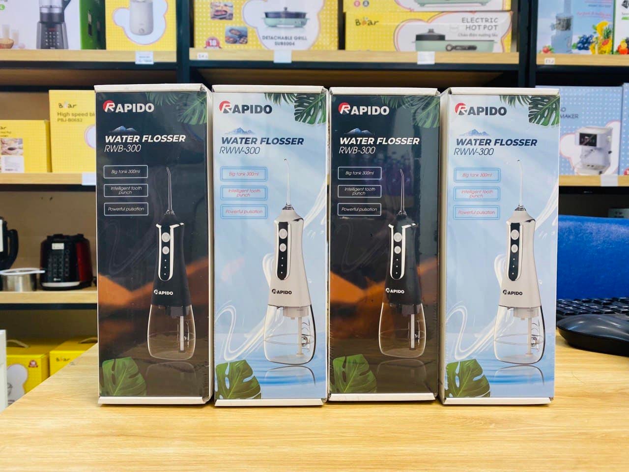 Máy Tăm Nước Cầm Tay Rapido RWW300 Vệ Sinh Răng Miệng Dùng Sạc, Kèm 5 Đầu Tăm Thay Thế, Bảo Hành 1 Năm, Hàng Chính Hãng