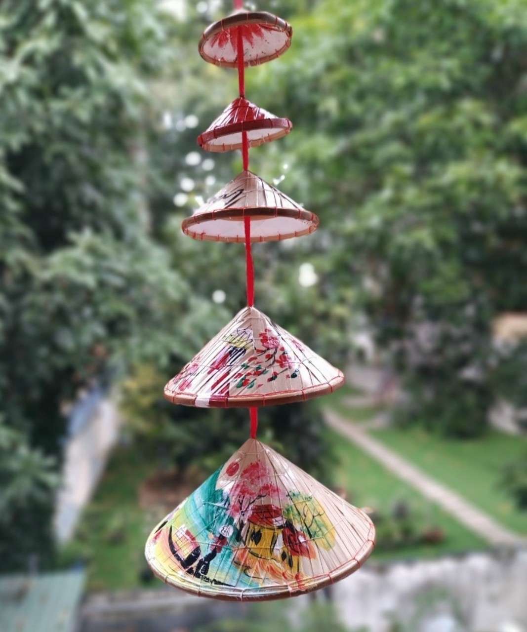 Dây nón lá vẽ mini trang trí decor quà tặng khách nước ngoài hàng mỹ nghệ