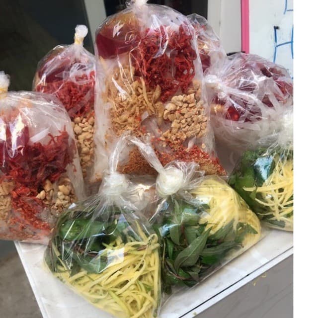 1 bịch bánh tráng trộn thập cẩm t