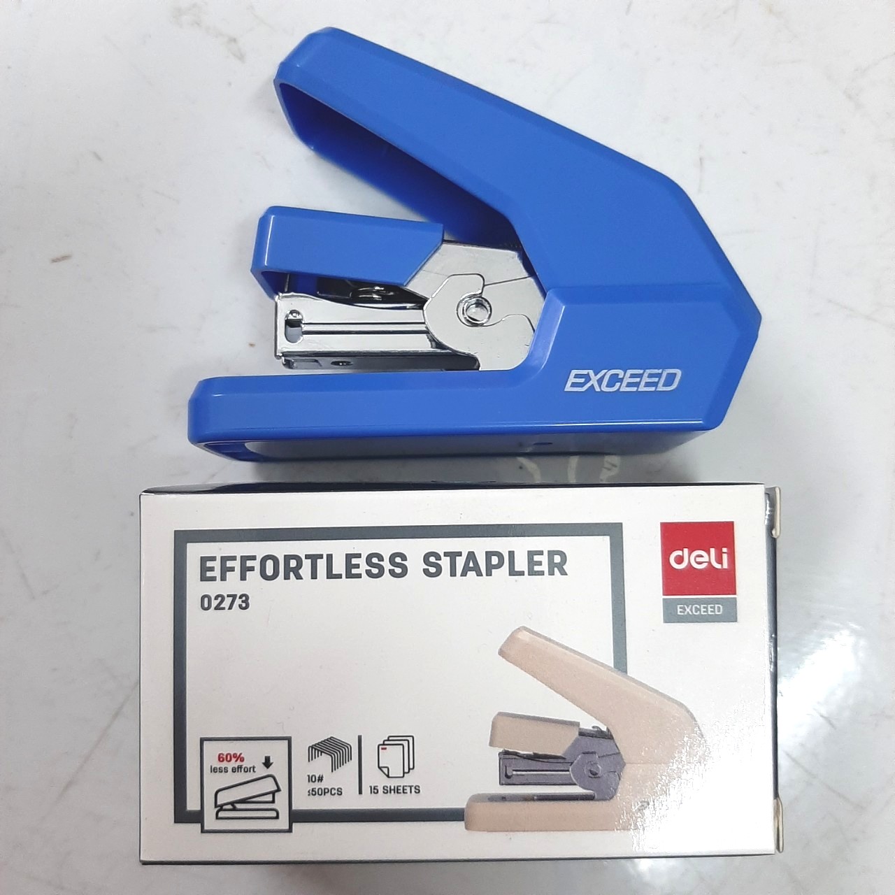 01 Cái Bấm kim trợ lực số 10 Deli No273