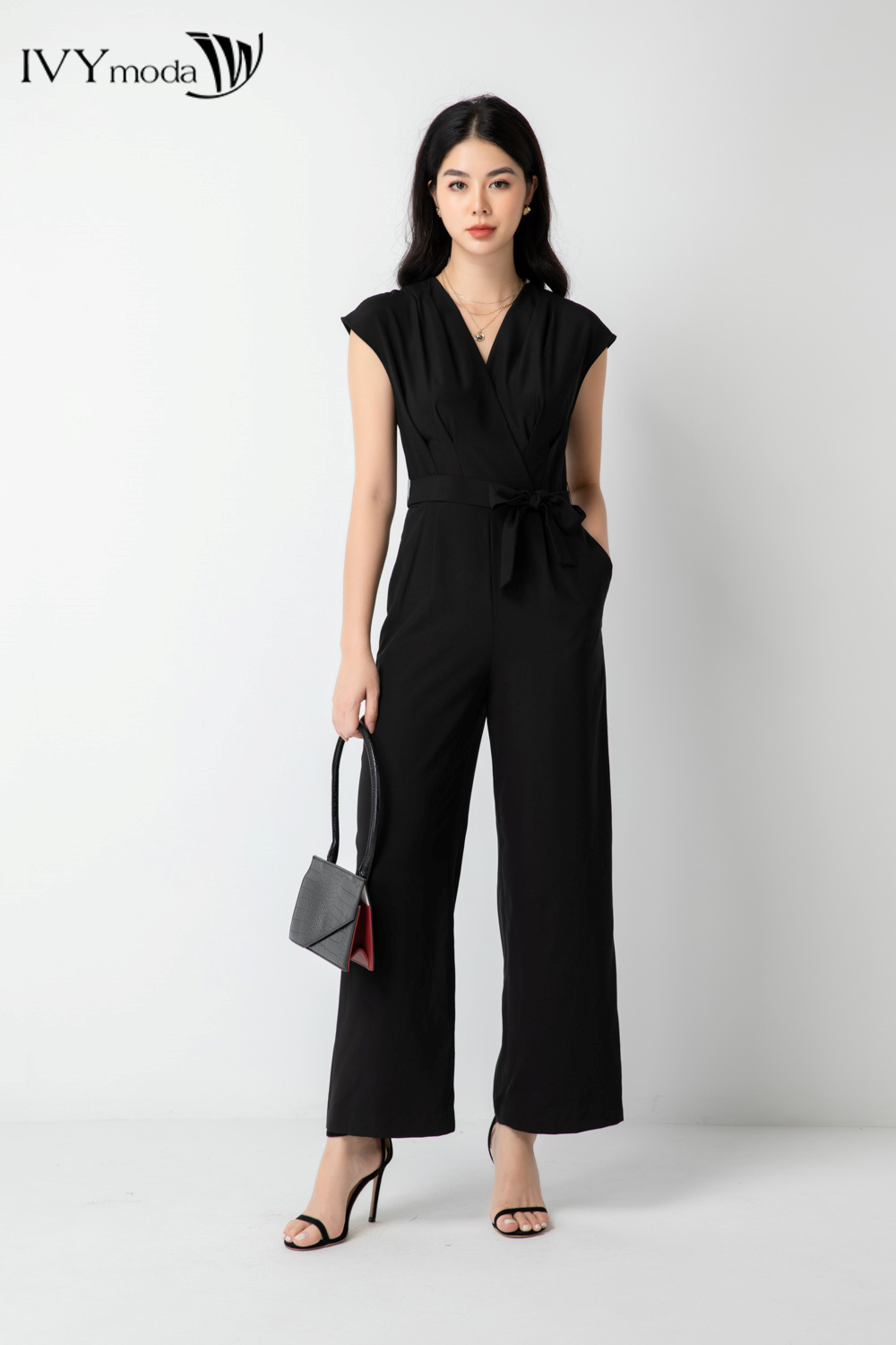 Jumpsuit thiết kế cổ v thắt đai eo sành điệu ivy moda ms 18m6388