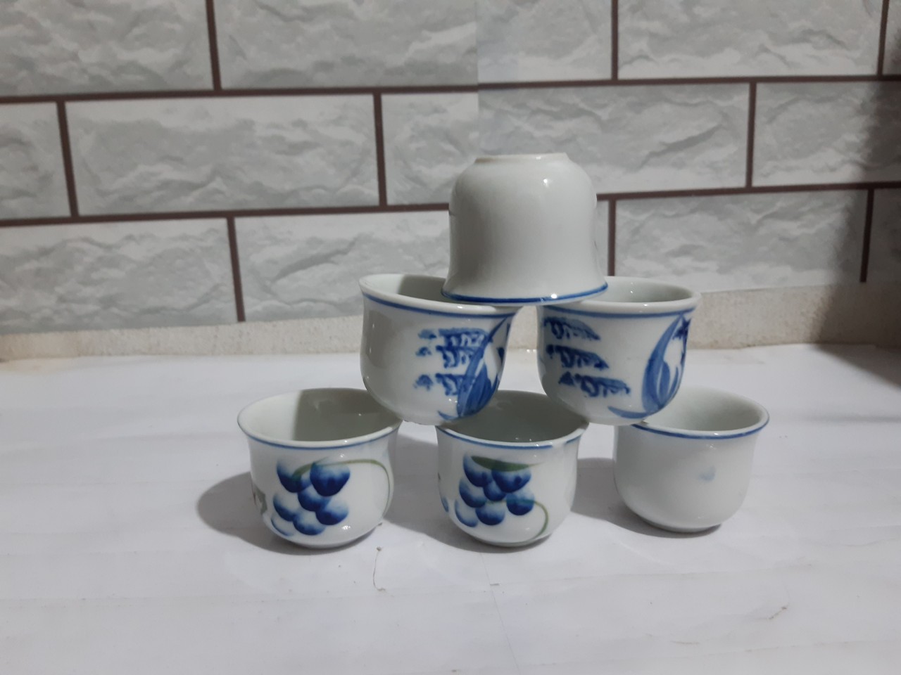 Chum / tách trà mẫu xưa dân dã