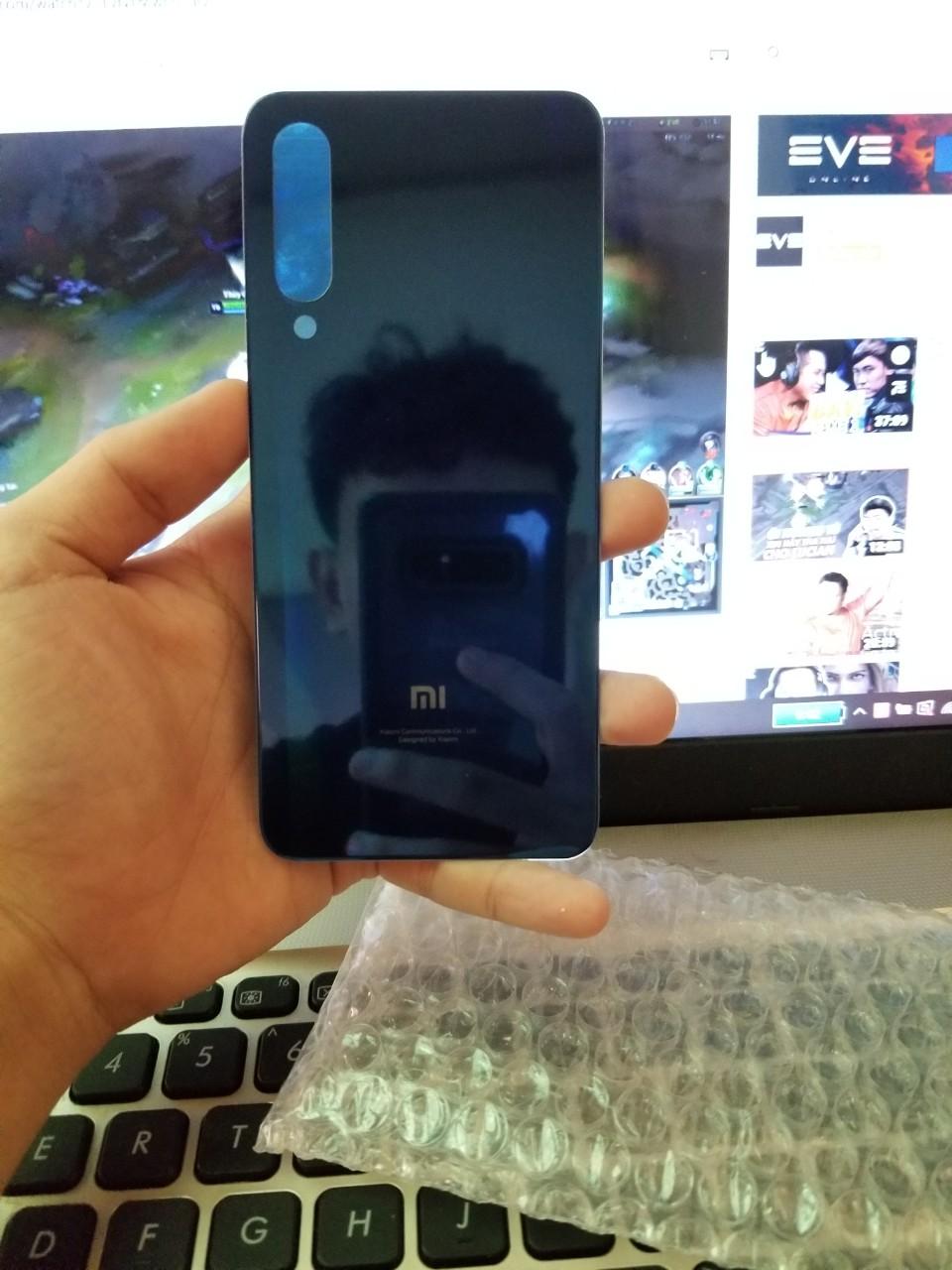 Nắp kính lưng xiaomi mii 9 SE