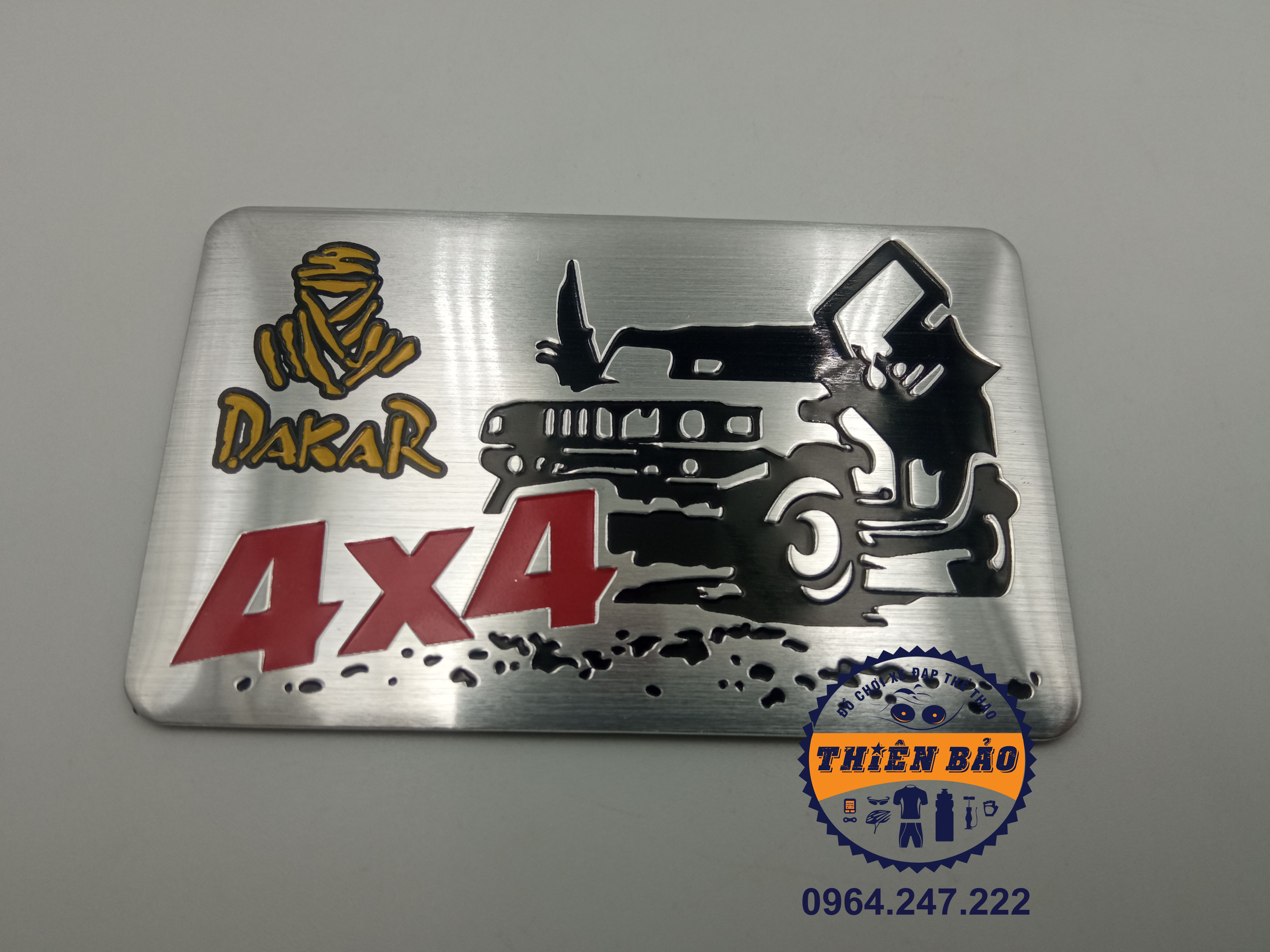 Decal nhôm dán xe, tem xe ô tô Dakar sticker dán xe oto in nổi logo dán xe ô to 3 màu nền bạc #364