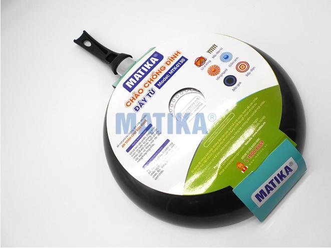 Chảo chống dính Matika size 26 có 2 lớp hợp kim nhôm siêu bền màu đen MTK 0326