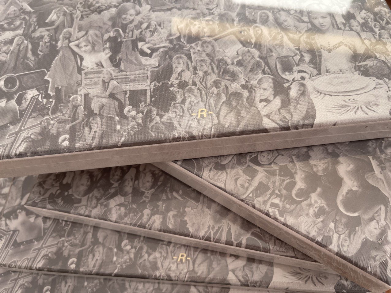 Album ROSÉ solo  -R-