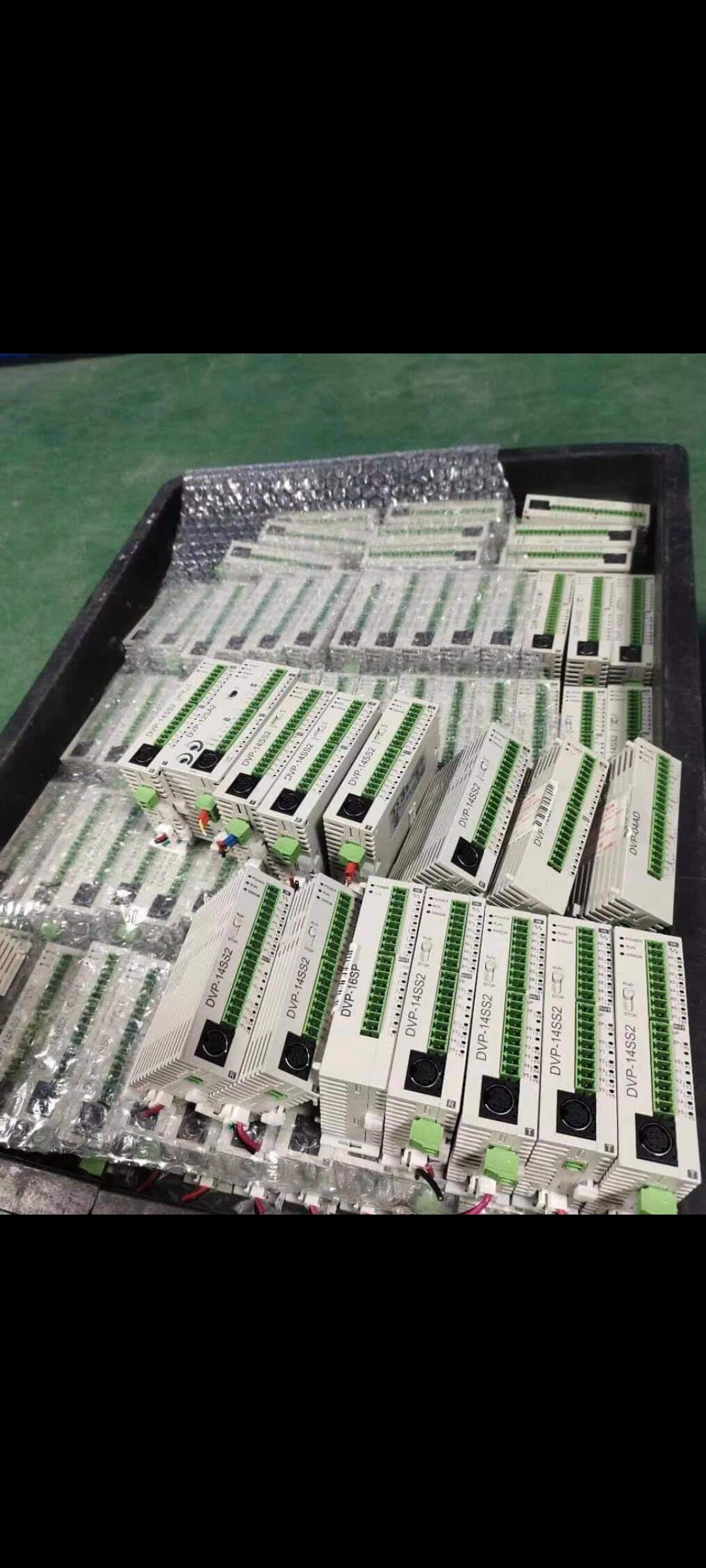 PLC DELTA 14SS2 MÃ T VÀ R 99%