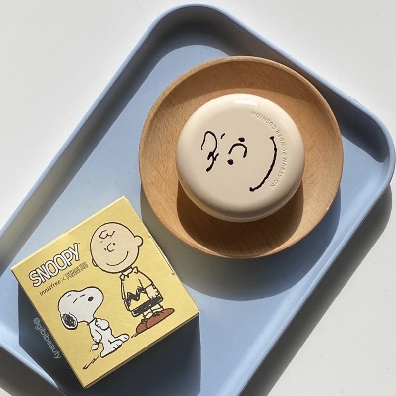 Phấn nước innisfree x peanuts no sebum powder cushion