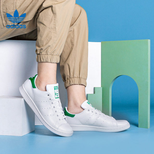 junior white stan smiths