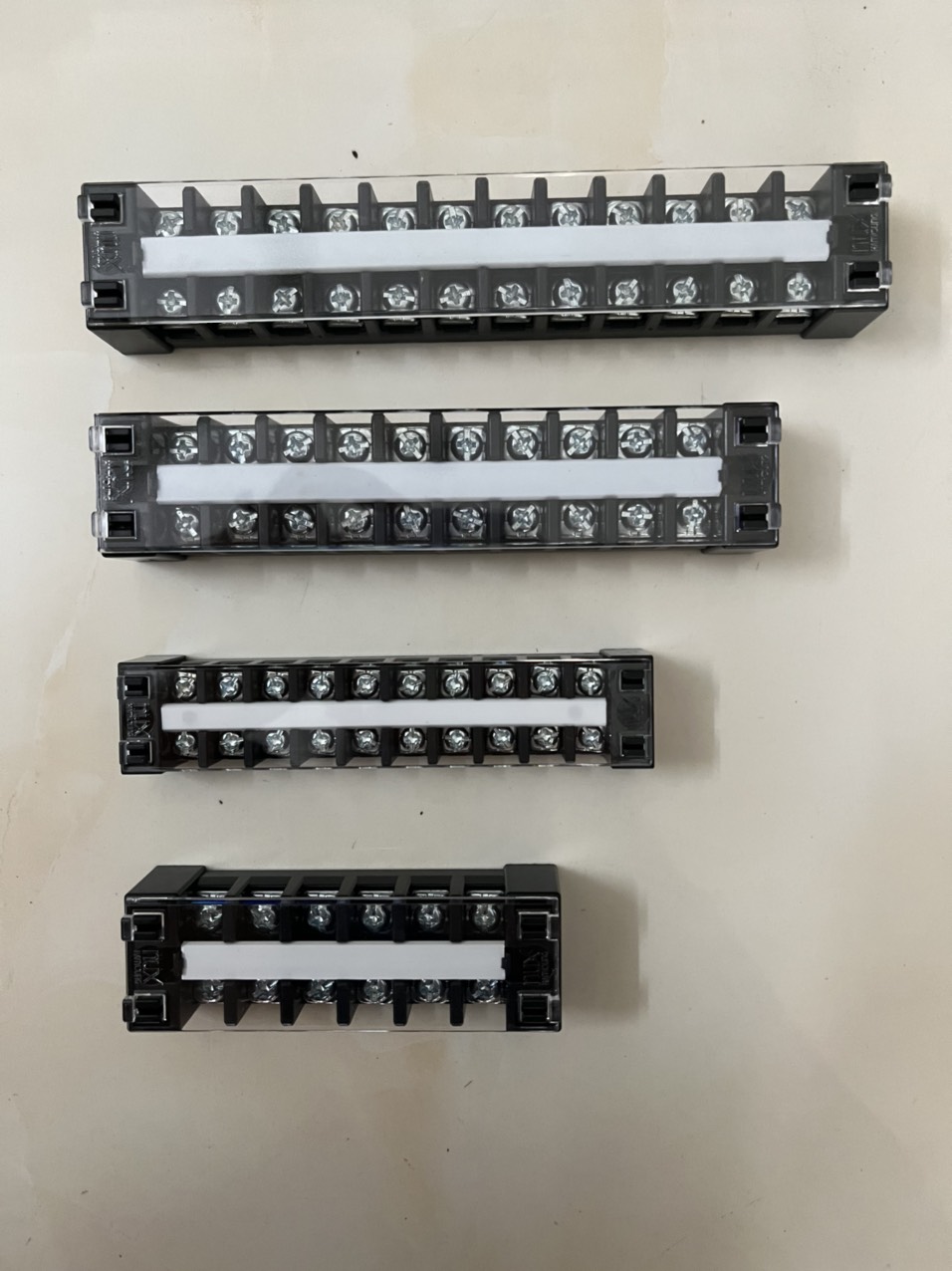 Cầu đấu điện domino hanyoung nux