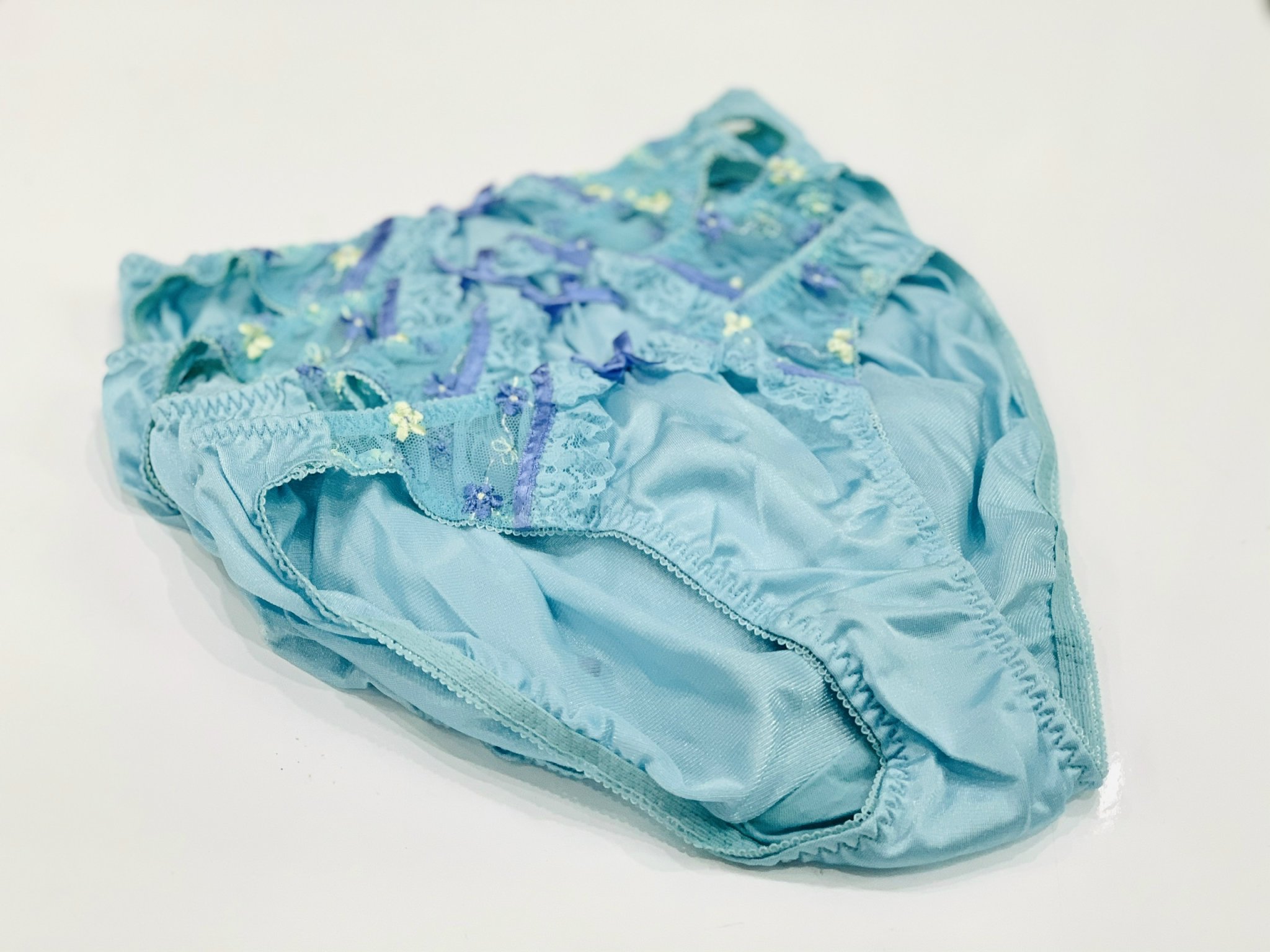 Set 4 quần lót nữ sexy hàng xuất nhật size m: v3 từ 87-95cm