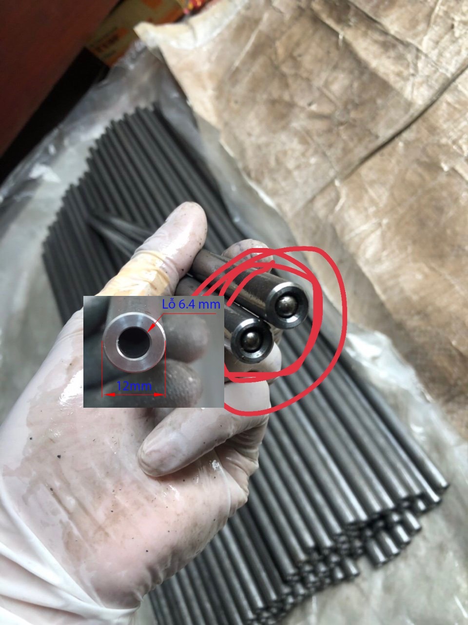 Ống thép đúc lỗ 6.4/ phi 12/dài theo yêu cầu gắn nam châm