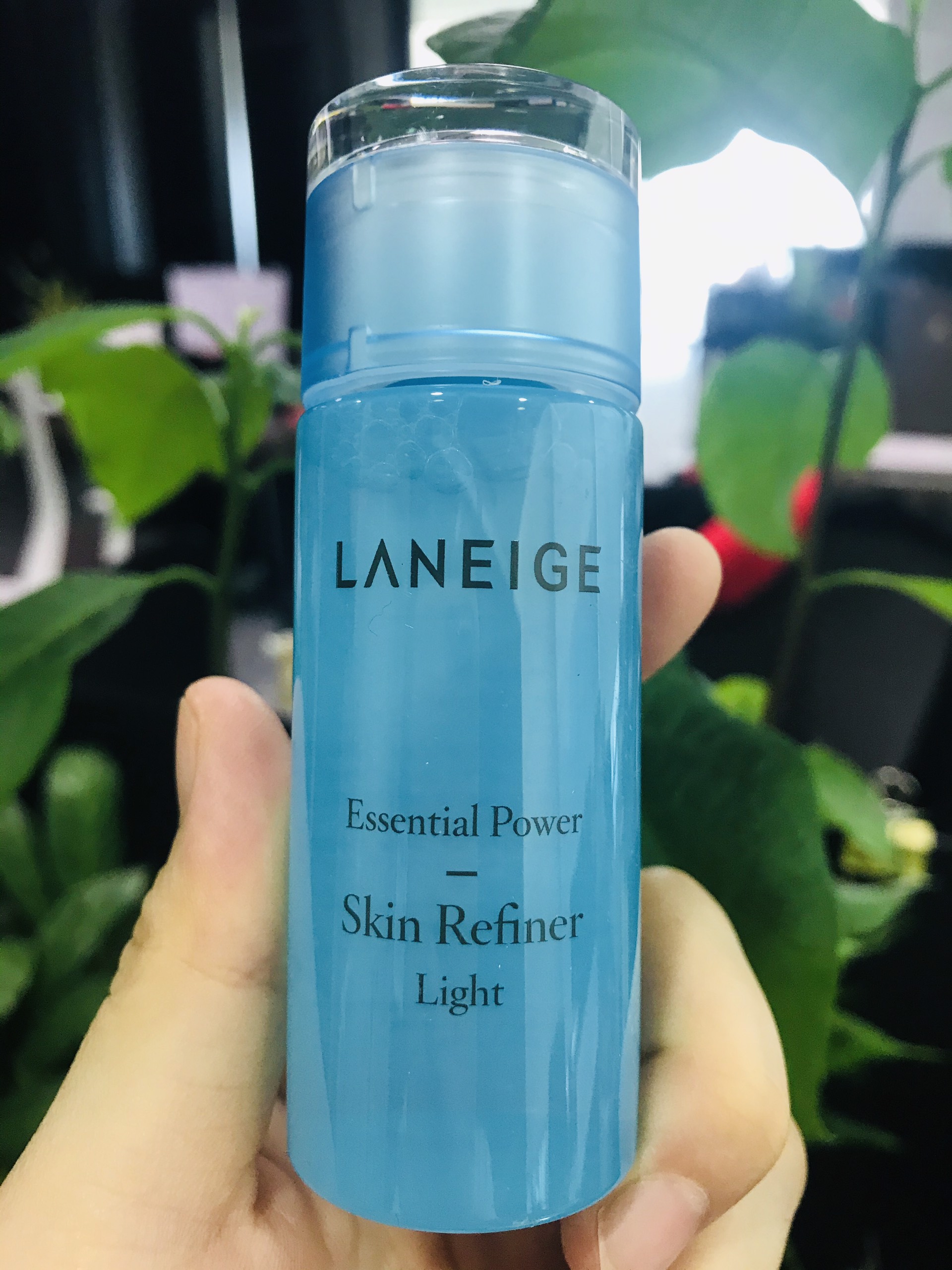 Nước hoa hồng Laneige cấp ẩm Essence Power Light 50ml