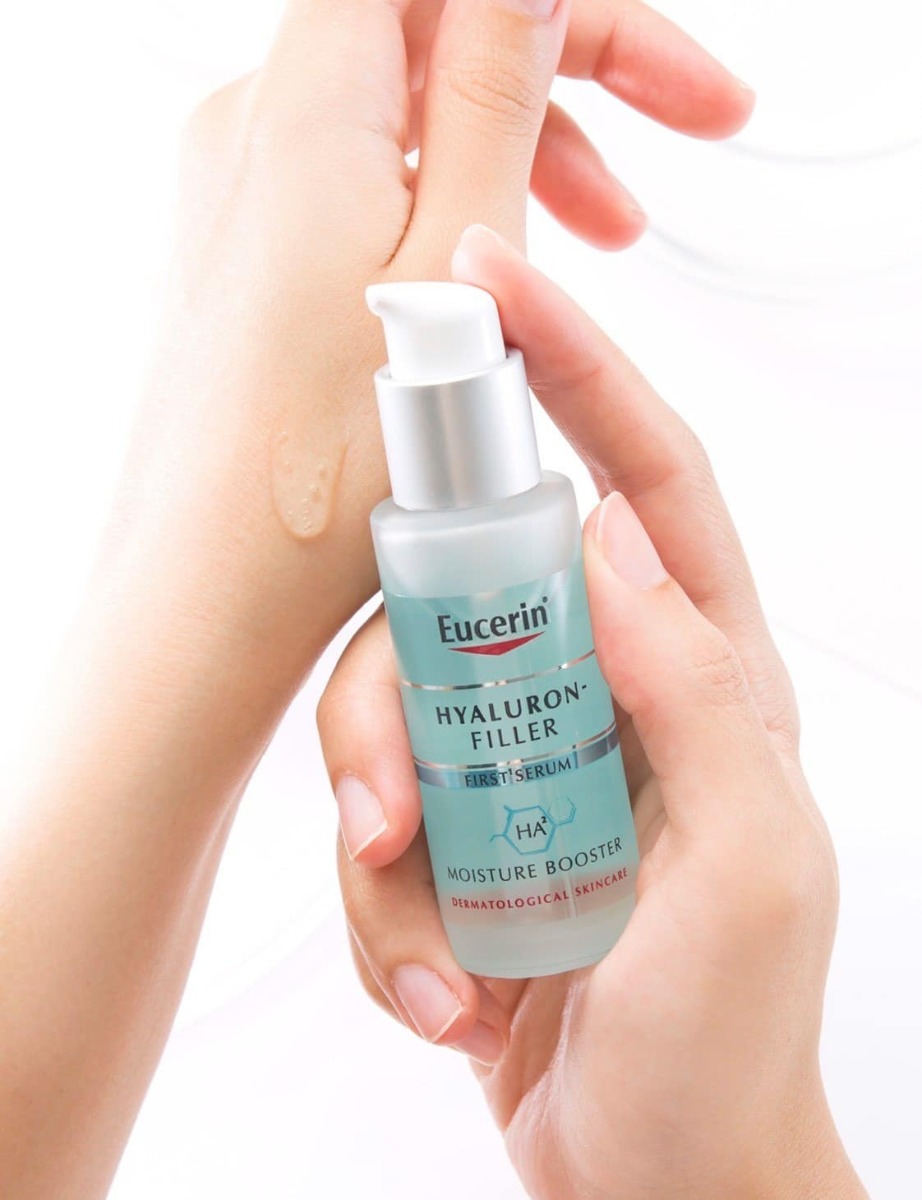 Tinh Chất Eucerin Hyaluron-Filler First Serum Moisture Booster có kết cấu dạng gel mỏng nhẹ và tươi mát