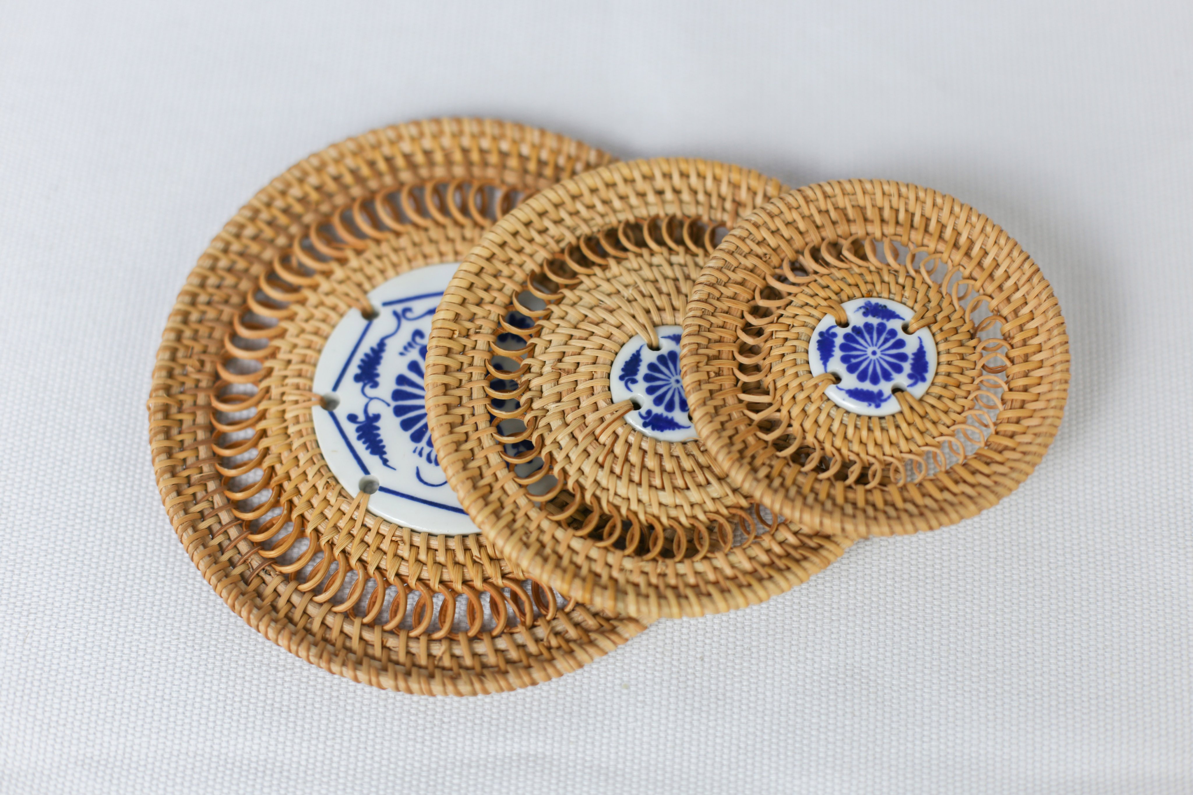 Bộ 3 Lót Ly Mây Tre Đan Thủ Công, ComBo 3 Miếng Lót Ly Hình Tròn, Tấm Lót Ly Mây Tre Đan Cải Gốm, Sản Phẩm Trang Trí