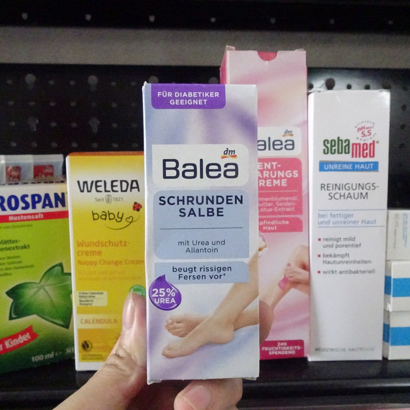 ( Hàng Đức chuẩn có bill ) kem chống nứt gót chân Balea, dưỡng ẩm da, tái tạo da, cảm giác rể chịu ngay từ lần đầu tiên sử dụng