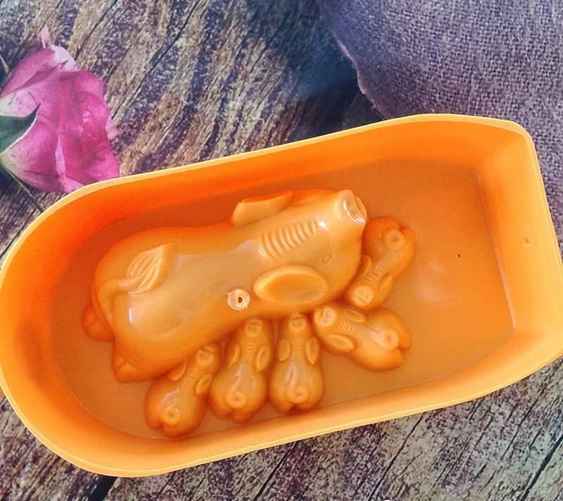 Khuôn bánh trung thu gõ hình bầy lợn 300gr