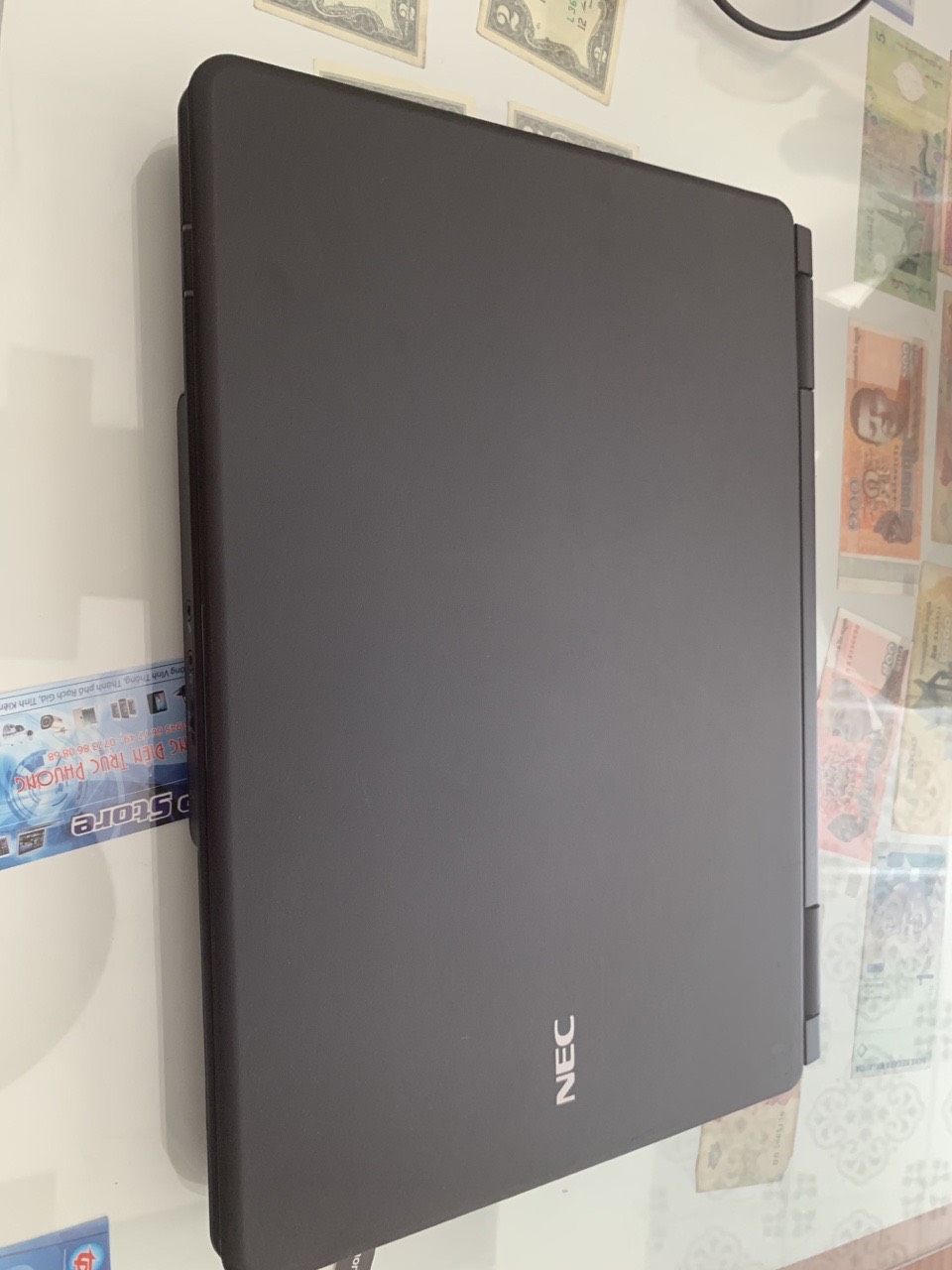 Laptop nhậ.t xách tay ne.c