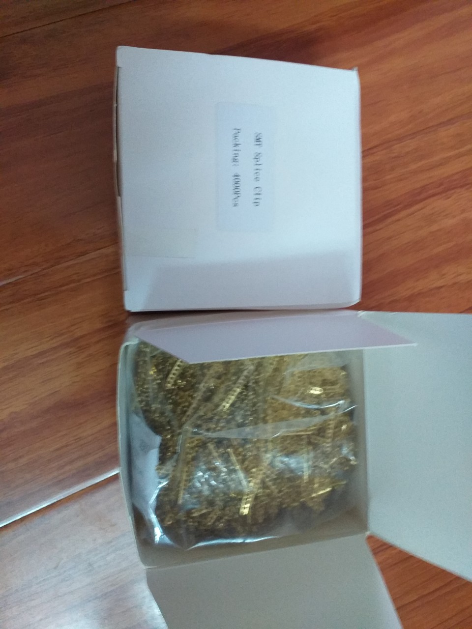 Miếng đồng nối linh kiện điện tử SMT Frame Clips dạng rời, hộp 4000 cái