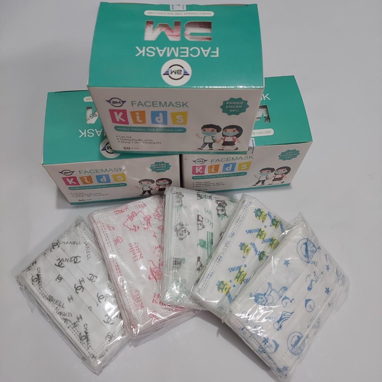 Khẩu trang trẻ em hộp 50 cái cho bé từ 5 tuổi đến 12 tuổi