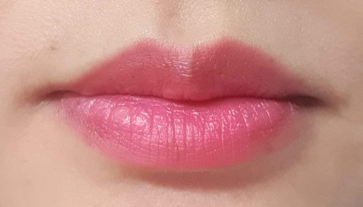 [HCM]Son dưỡng thiên nhiên không chì  màu hồng nhạt dành cho môi phun xăm thẩm mỹ.