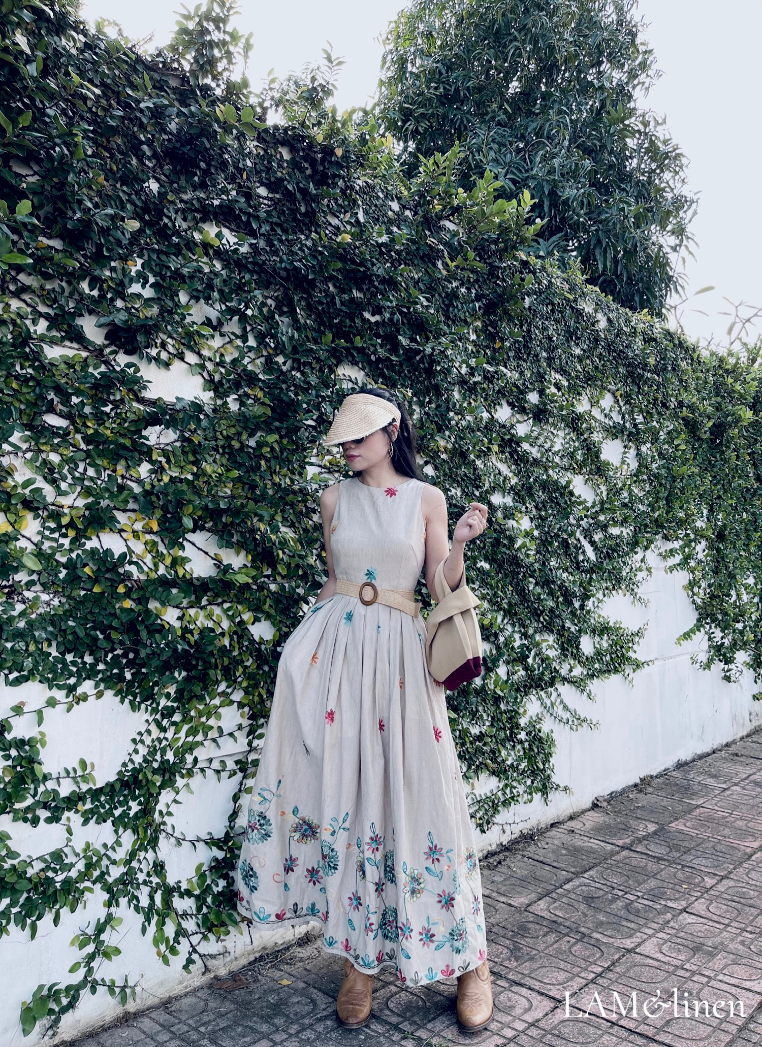 Đầm váy maxi phồng xoè cổ điển tôn dáng Linen thêu hoa