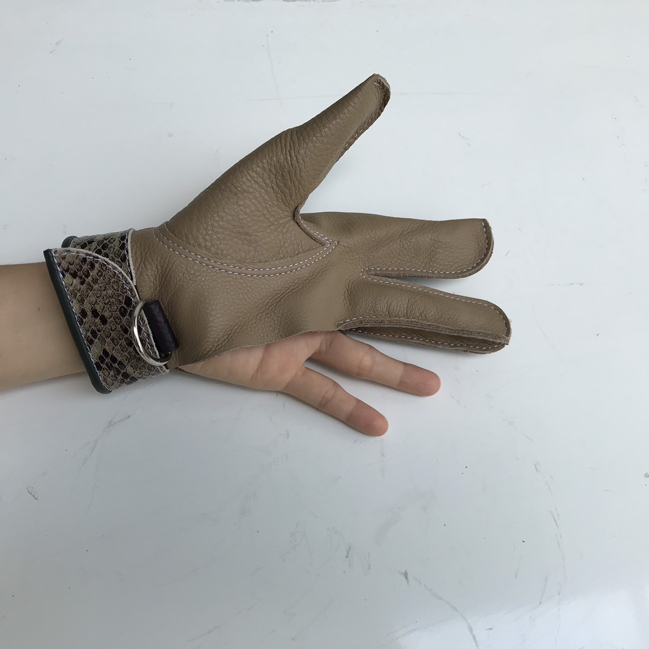 Găng tay 3 ngón cao cấp huấn luyện chim săn mồi chim ưng chim căt và chim săn dòng lượn