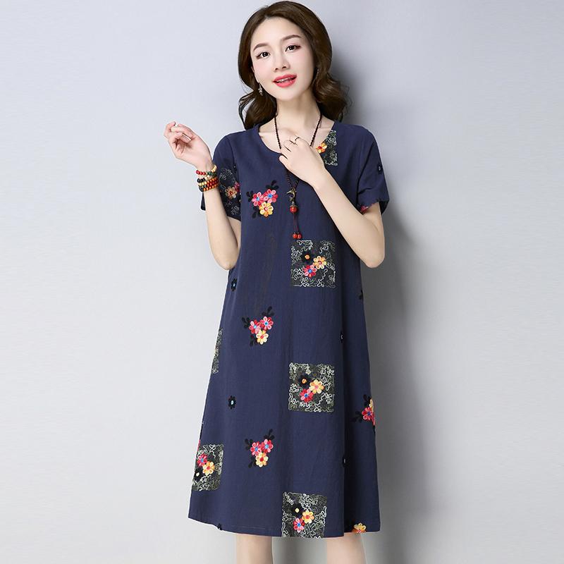 Đầm suông thêu hoa đẹp