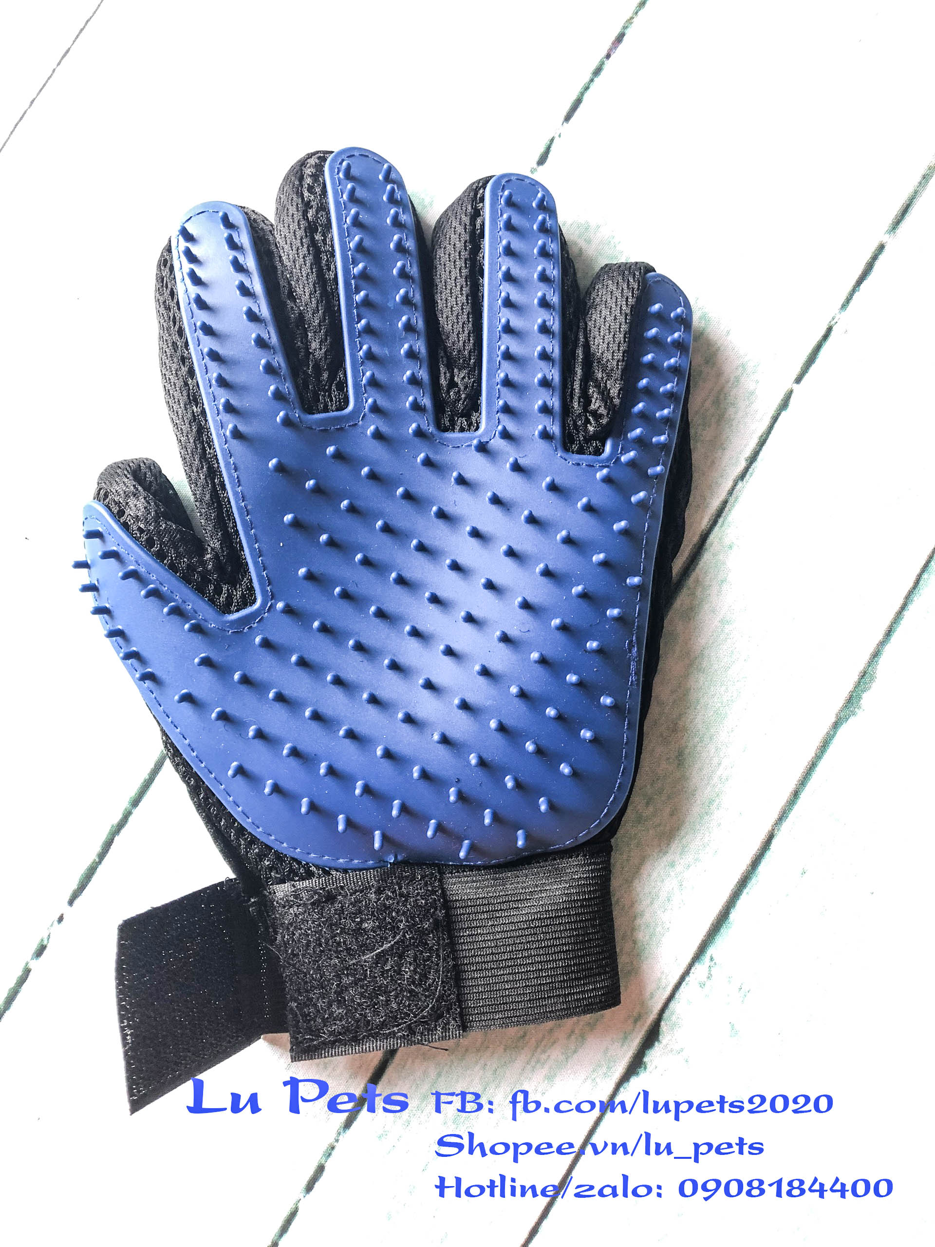Găng tay chải lông rụng cho chó mèo - Bao tay chải lông rụng cho chó mèo ( màu xanh và đen )