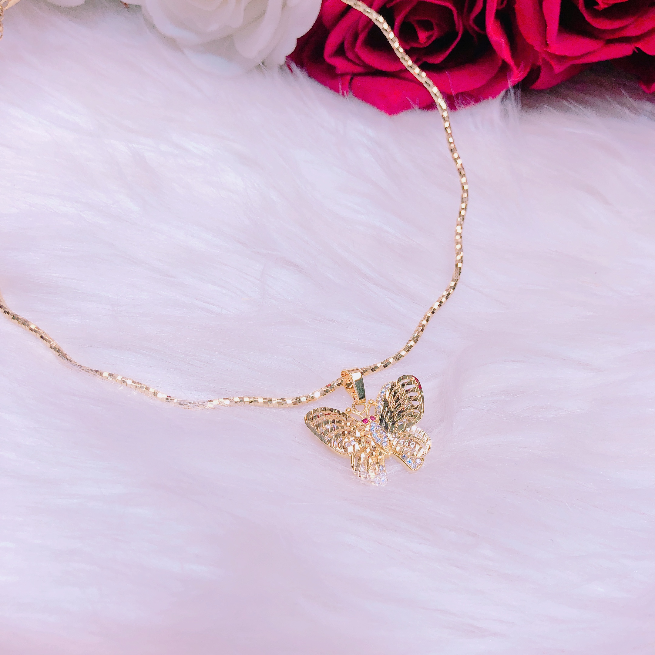 [HCM]Vòng cổ mạ vàng 18k kiềng cổ vàng nữ xinh đẹp tròn nhỏ chạm khắc hoa văn tinh tế mặt đá pha lê cherry vàng nhụy đá sáng lấp lánh lung linh thiết kế dễ thương TRANG SỨC GADO KML077 - đeo làm công sở cực sang chảnh v