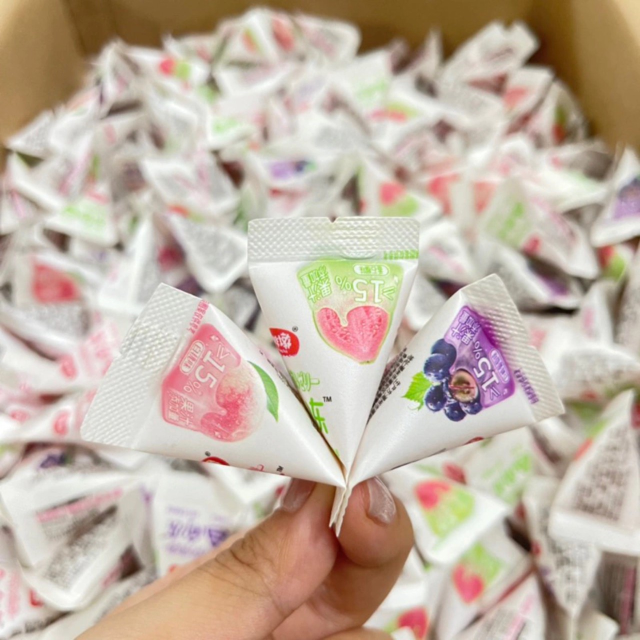 1KG Kẹo Thạch Tam Giác HM HOT trái cây Mix vị THƠM NGON