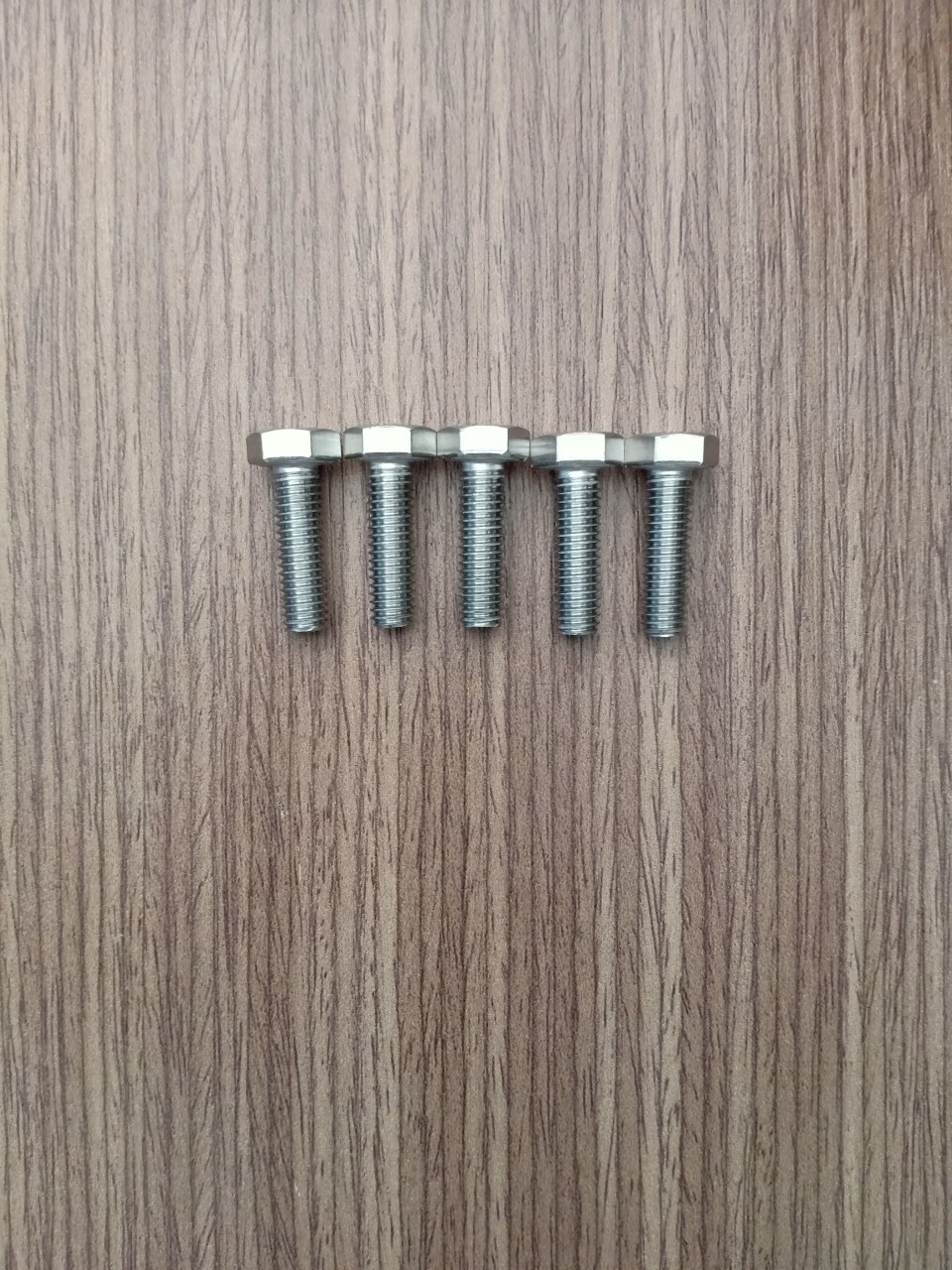 1 BỊCH 25 CON BULONG ĐAI ỐC INOX 304 8x20 M.E HOÀNG KHANG