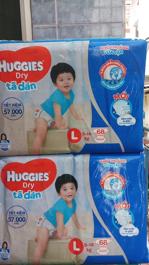 BỘ 2 GÓI TÃ DÁN HUGGIES L68 CHO BÉ 9-14KG