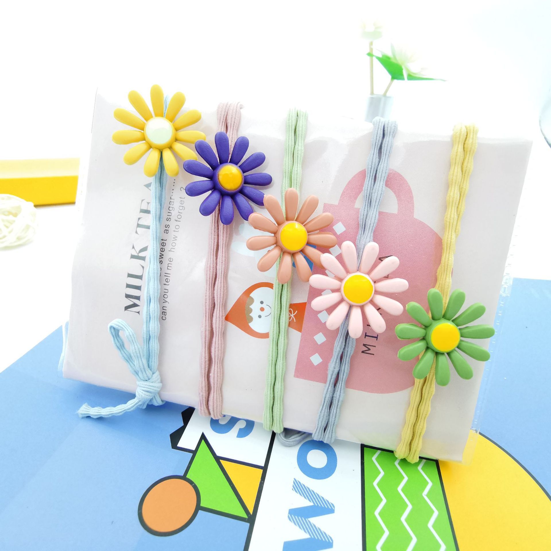 Dây cột tóc hoa cúc nhiều mẫu xinh xắn dễ thương làm quà tặng cho bạn gái, Dây buộc tóc hoa cúc, Chun buộc tóc màu sắc bền đẹp