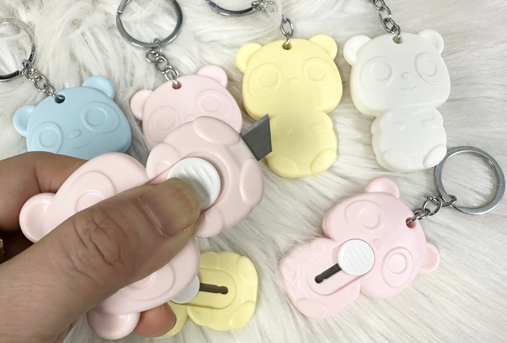 Dao rọc giấy mini dạng móc khóa