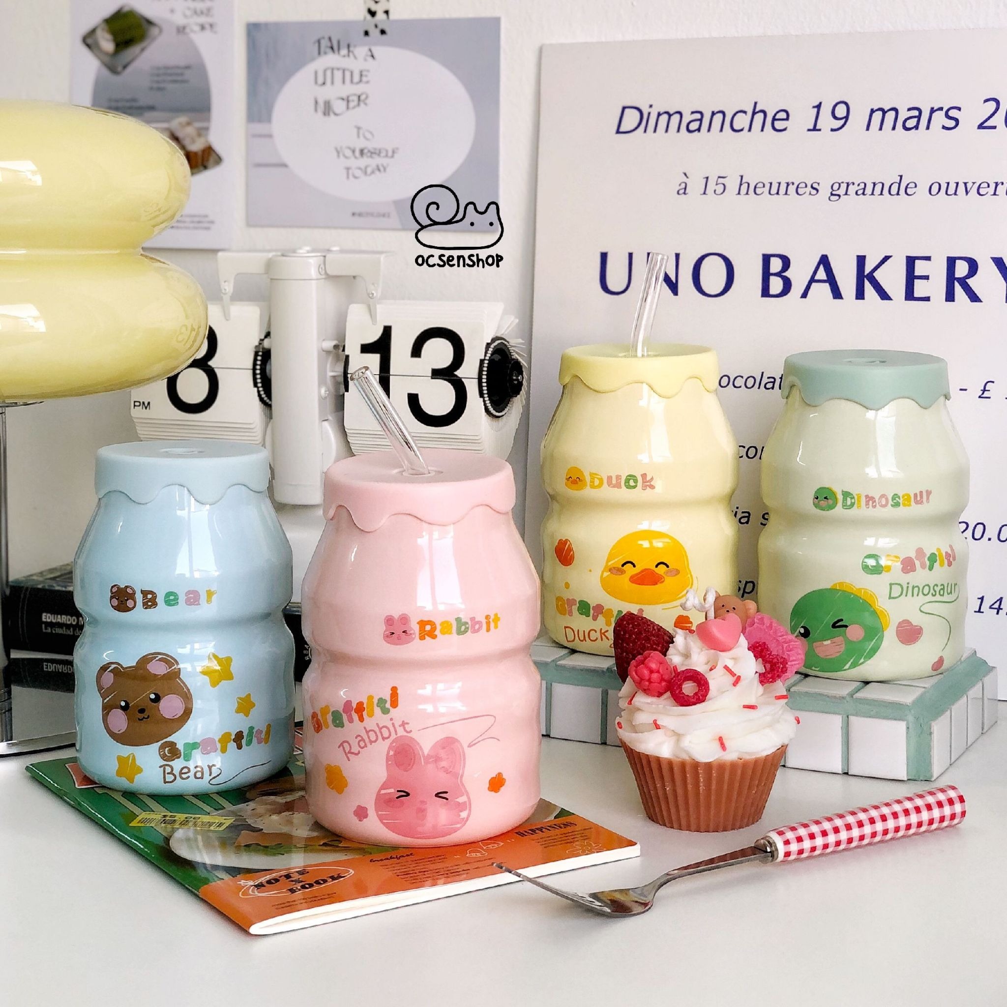 Ly cốc sứ uống nước Yakult họa tiết có ống hút thủy tinh dung tích 400ml - Cốc sứ Yakult Graffiti kèm ống hút
