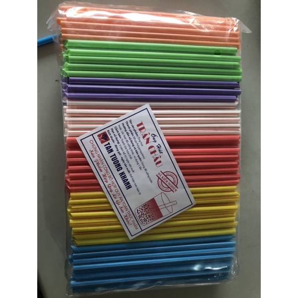 Ống hút mía nhiều màu có đầu nhọn bịch 400g